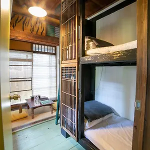 ゲストハウス Sacra （ヴィラ サクラ）, 鎌倉市